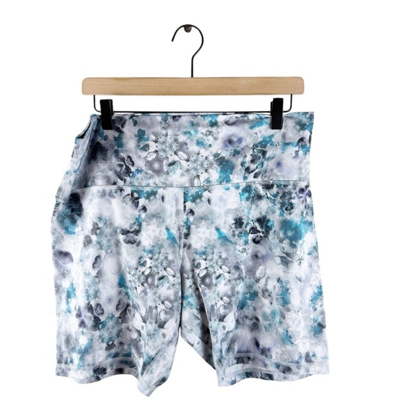 Lululemon Size 16 Align Shorts 8" Kaleidofloral Excellent condition Nulu Fabric - Picture 4 of 6